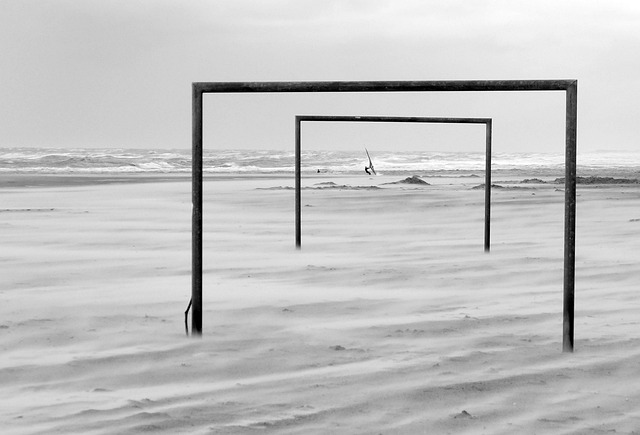 在逆境中重 在逆境中重